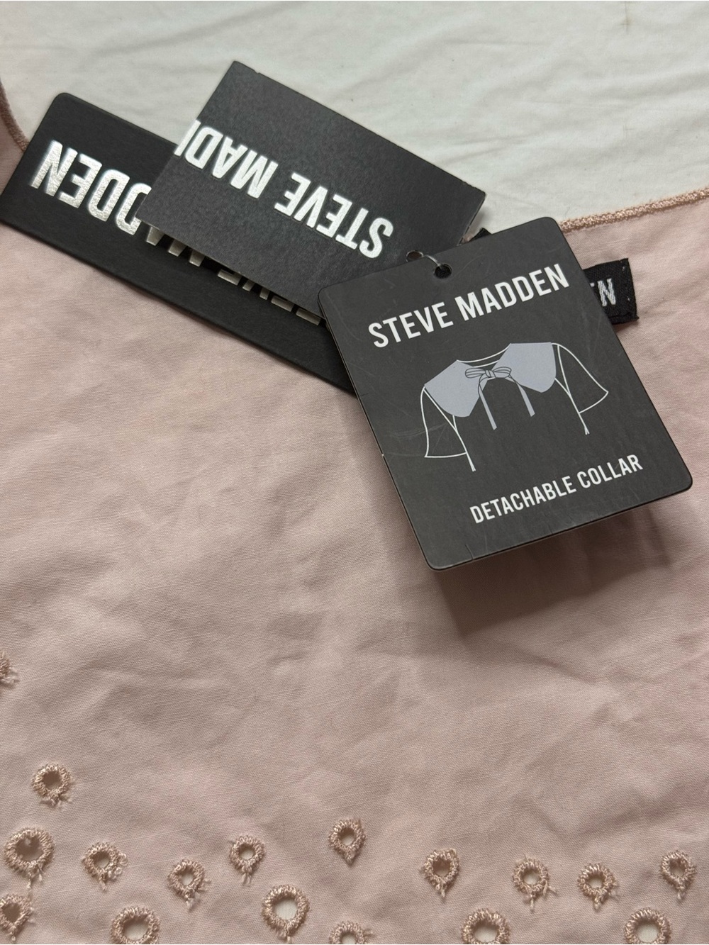 Steve Madden - Blush Scalloped Eyelet Cotton Pearl Trim Detachable Collar - Picture 9 of 9